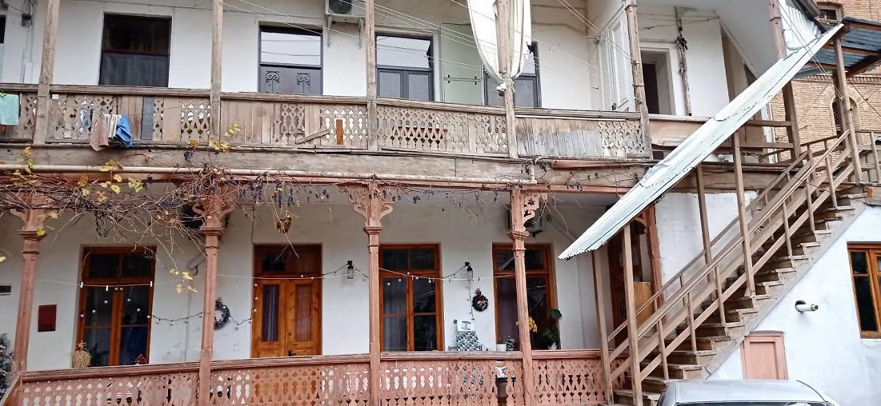 Narnia Lägenhet Tbilisi Georgien