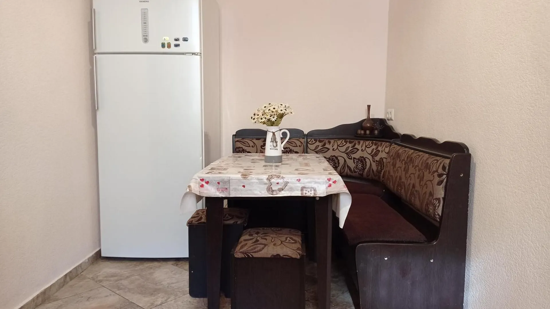 Narnia Lägenhet Tbilisi 0*,  Georgien